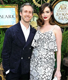 tres-click-annehathaway-post-baby-thumb