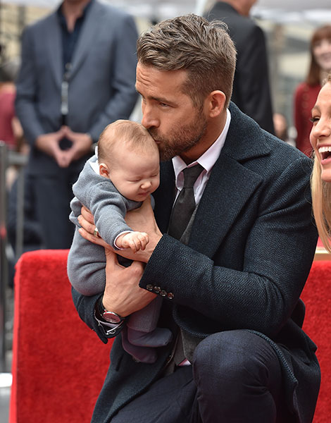 tres-click-ryan-reynolds-baby-tochter