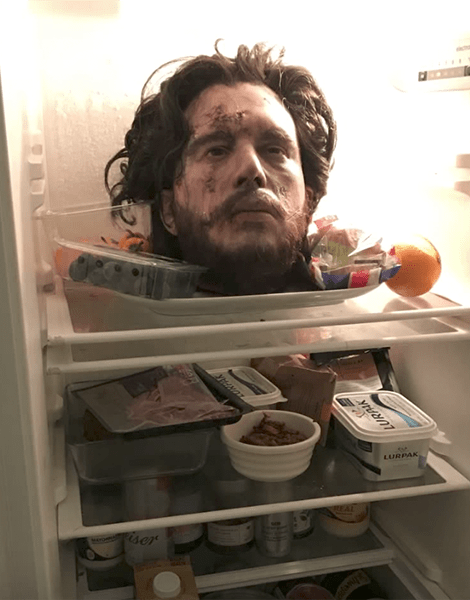 Kit Harington spielt seiner Rose Leslie einen bösen Streich: Er versteckt einen modellierten Kopf im Kühlschrank