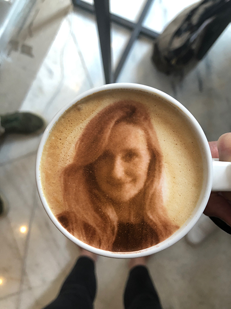 It's Coffee-Time! Wir wissen endlich, wo wir auch in Deutschland einen Selfie-Kaffee schlürfen können