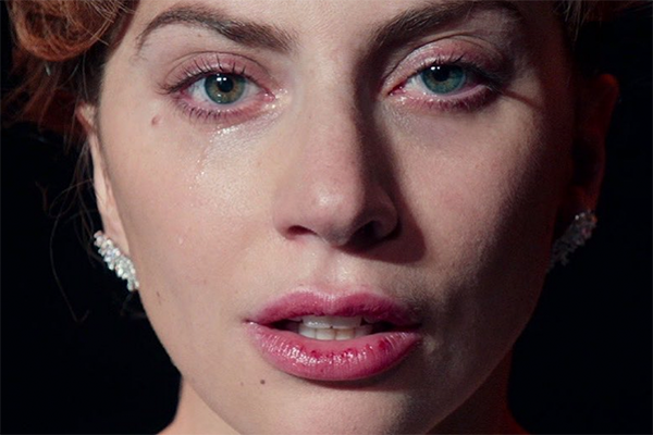 Lady Gaga verrät, welche traurige Geschichte wirklich hinter der letzten „A Star is Born“-Szene steckt