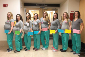 krankenschwestern-neun-schwanger