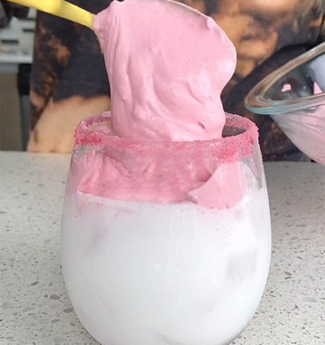 dalgona-strawberry-milkshake-1